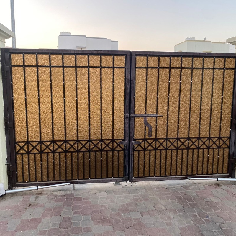 مكائن الأبواب المتأرجحة