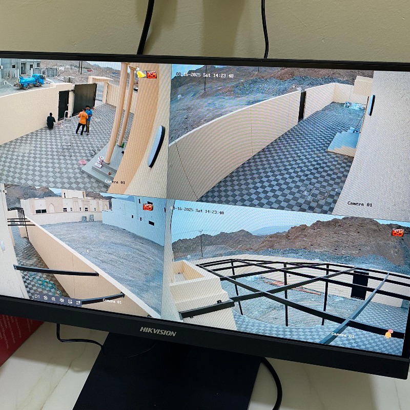 كاميرات وأنظمة المراقبة الأمنية