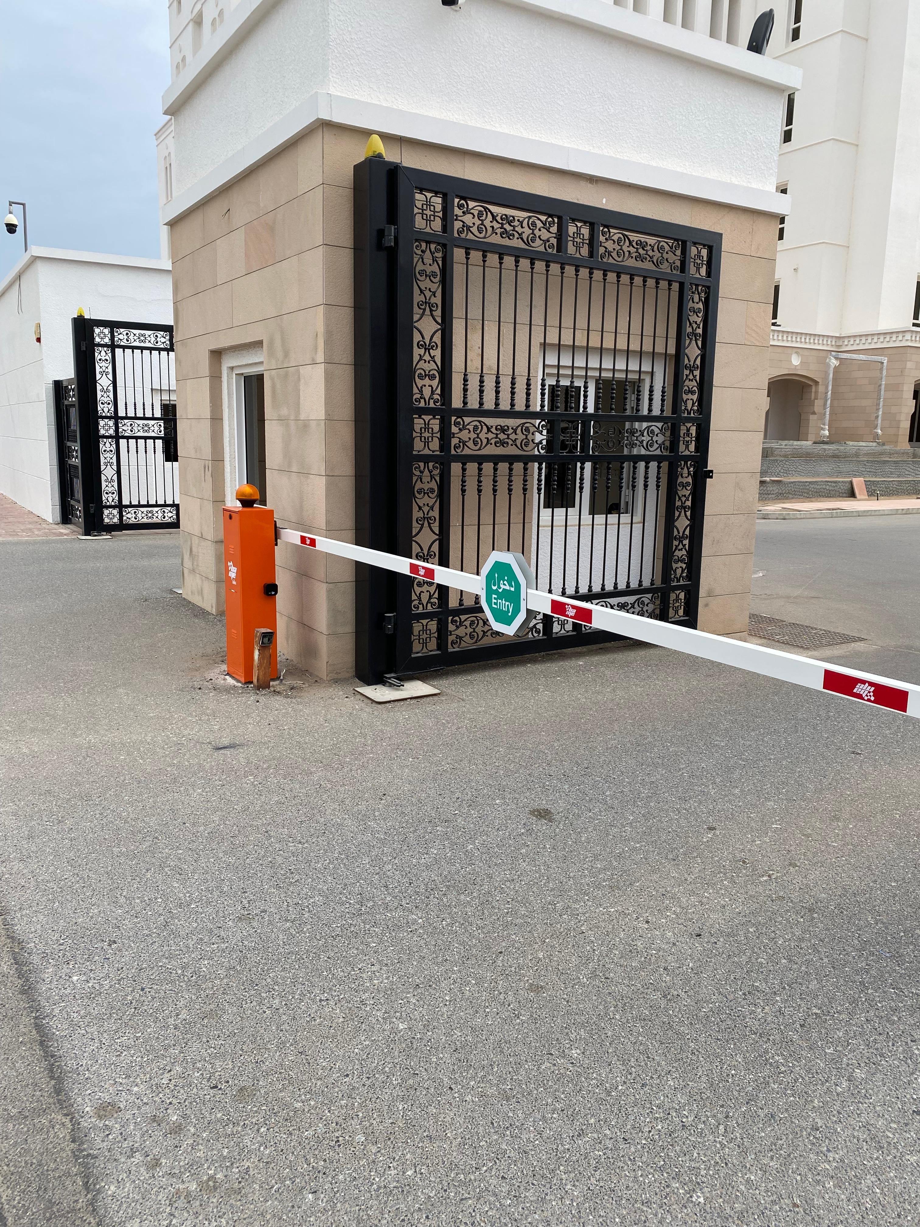 تركيب رافعة العصا لديوان عام وزارة الداخلية